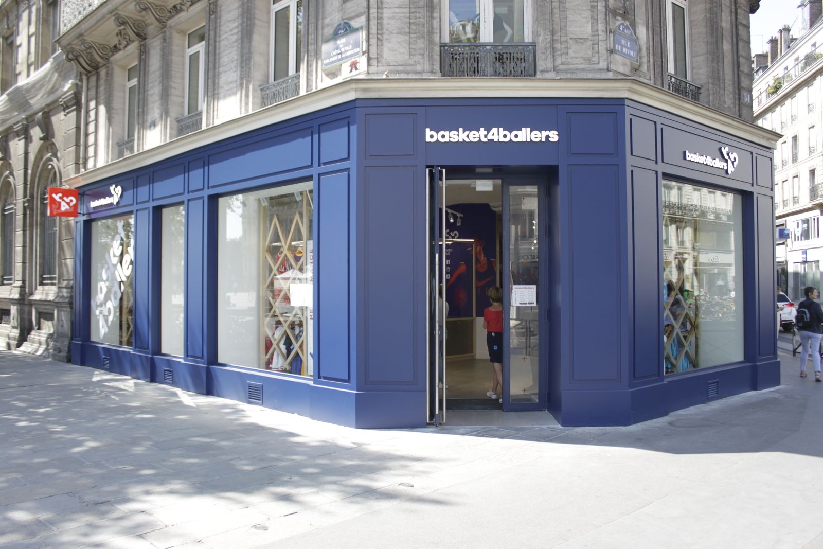 31 Rue De Rivoli 75004 Paris Basket4Ballers, le temple du basket ouvre sa boutique à Paris ! - MAIS QUOI  ?