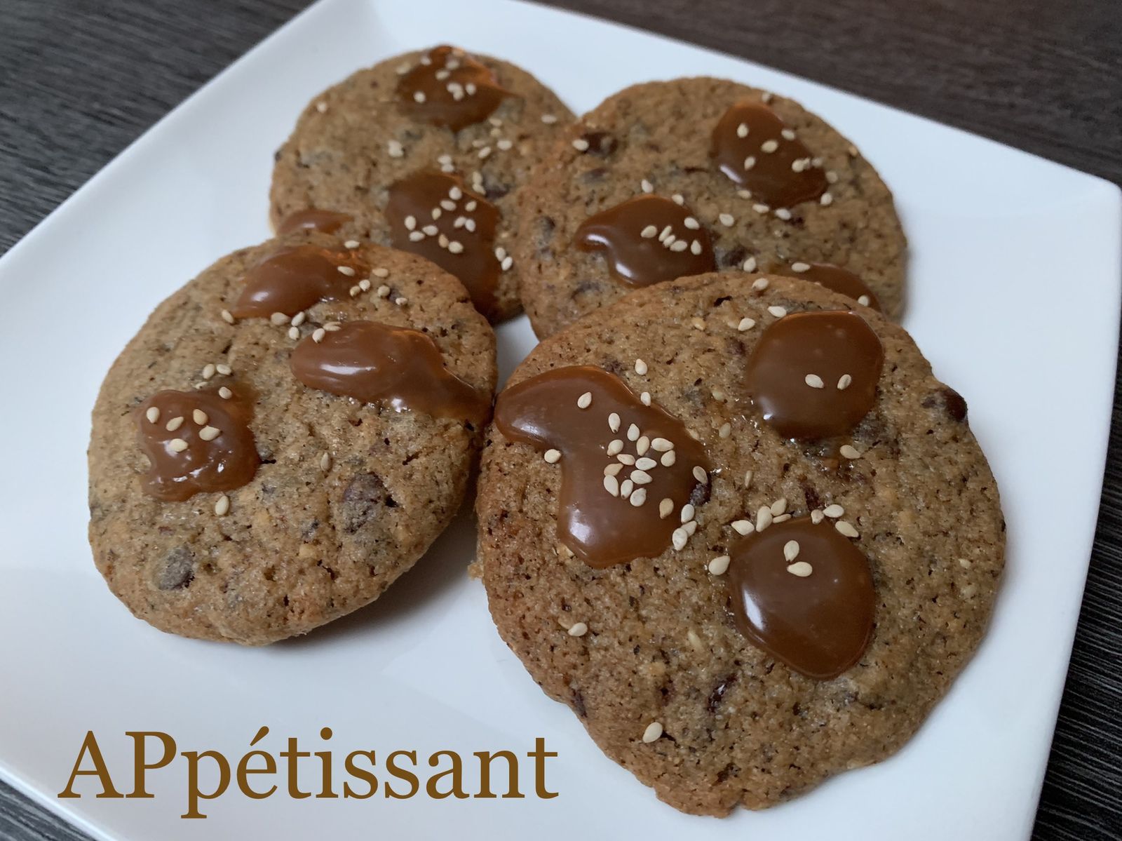 Cookies Sarrasin, Chocolat & Caramel beurre salé - Dérives Sucrées
