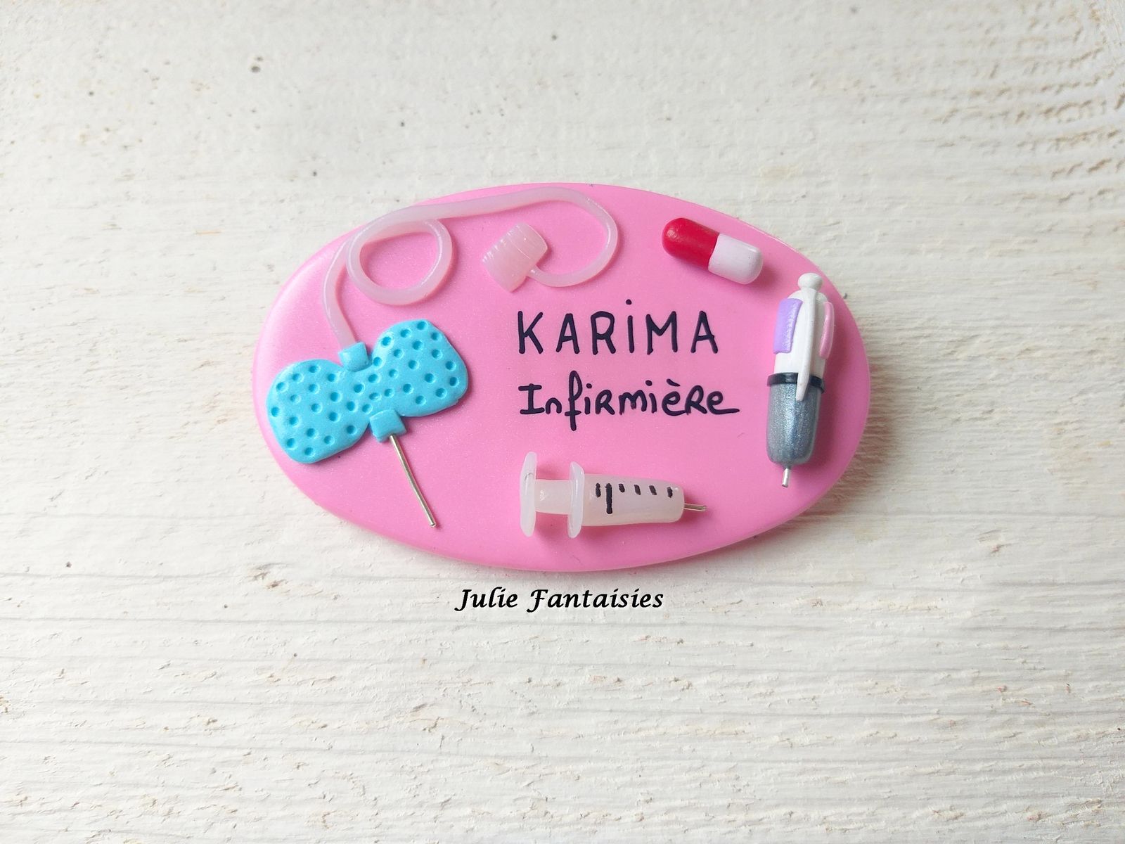 Badge pour Karima, infirmière - Julie Fantaisies