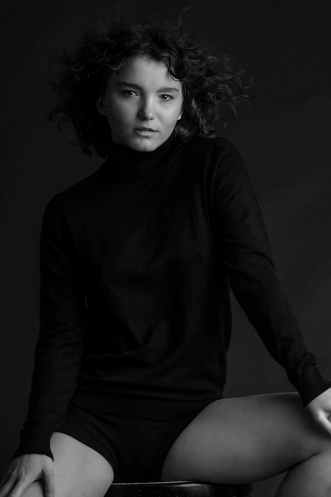 Axelle Dodier Et Sa Sœur Ici tout commence : Axelle Dodier évoque Kelly, son personnage dans la  série à succès de TF1 ! - Le médias blog de Julian