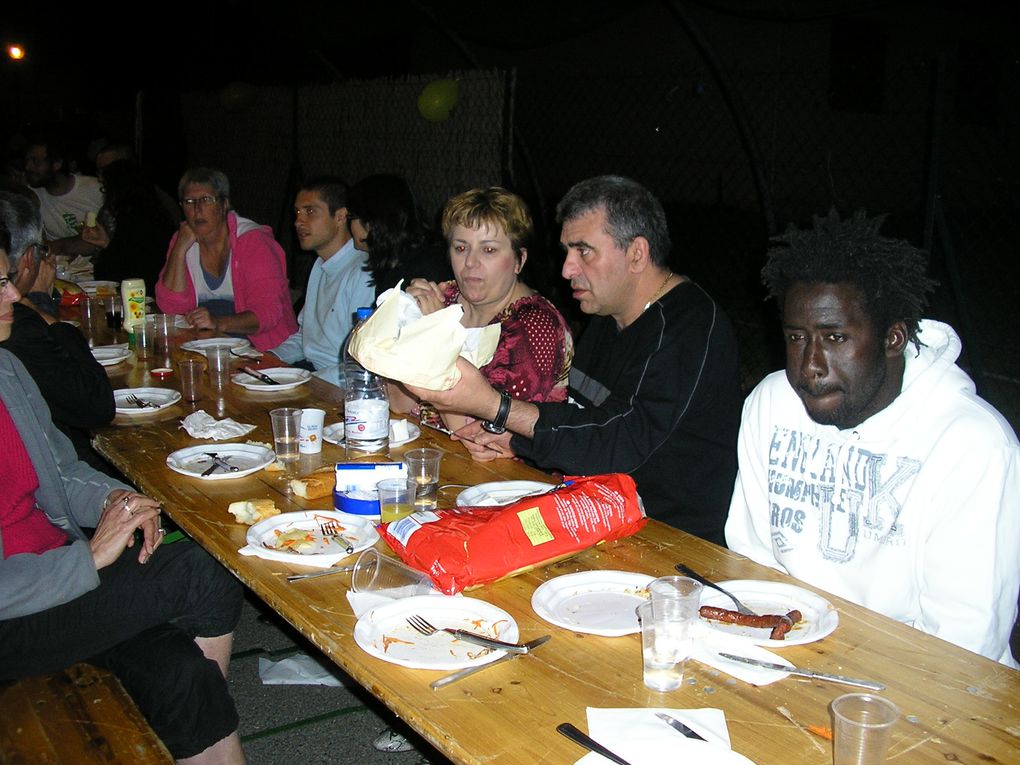 Album - 2010-05-repas-champestre-des-voisins