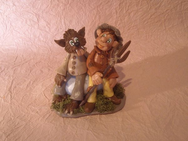 Le Loup Garou et villageois de Thiercelieux en porcelaine froide