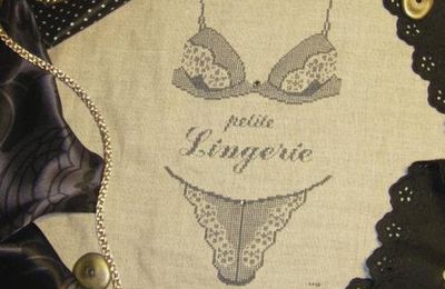 Petite lingerie #01