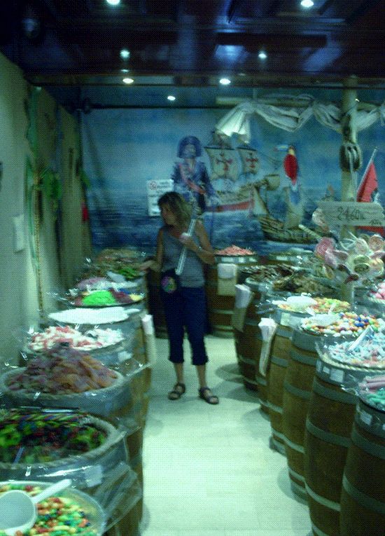 DIAPORAMAS 5 PHOTOS - LA CAVERNE DES BONBONS - ON REVE ENCORE - HARIBOOOOOOO
