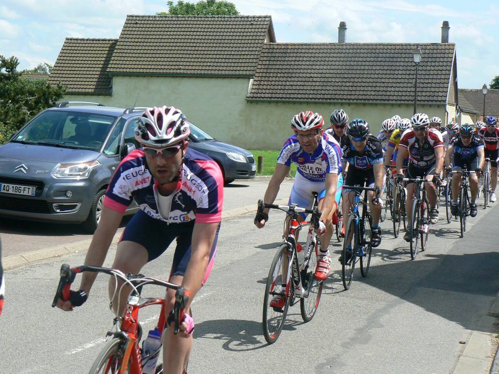 Albums photos des courses ufolep de Bois le Roy (27)