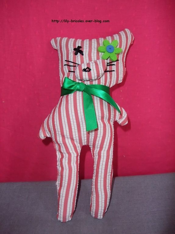 Tous mes modèles de " nounours" peuvent être personnalisés par un prénom, une date....
