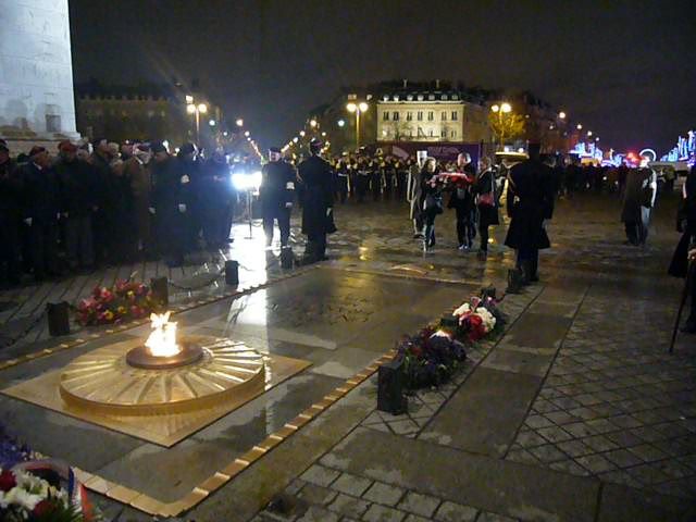 Cérémonies de commémoration du 5 décembre 2012 présidées à Paris par le ministre des anciens combattants Kader ARIF