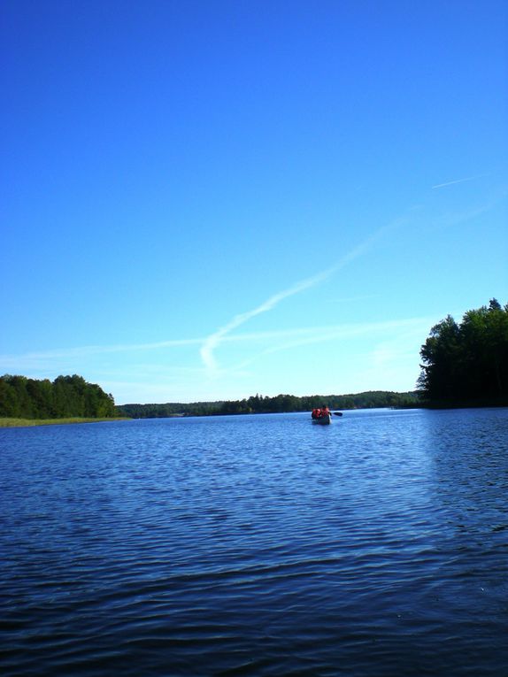 Une journée ensoleillée en canoë, sur un magnifique lac suédois.(19/09/09)