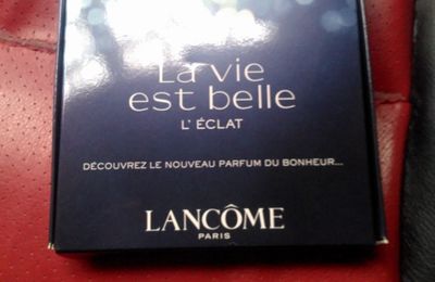 Echantillon de parfum La Vie est Belle de Lancôme