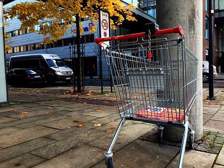 Supermarché : attention aux accidents de caddie chez l'enfant