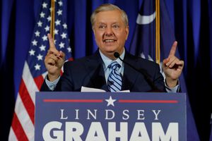 Lindsey Graham se défend d'avoir qualifié la mort de Russes comme la "meilleure dépense" des USA en Ukraine.
