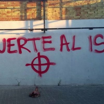 «Vous allez mourir, p***** de Maures» : des mosquées cibles d'inscriptions islamophobes en Espagne