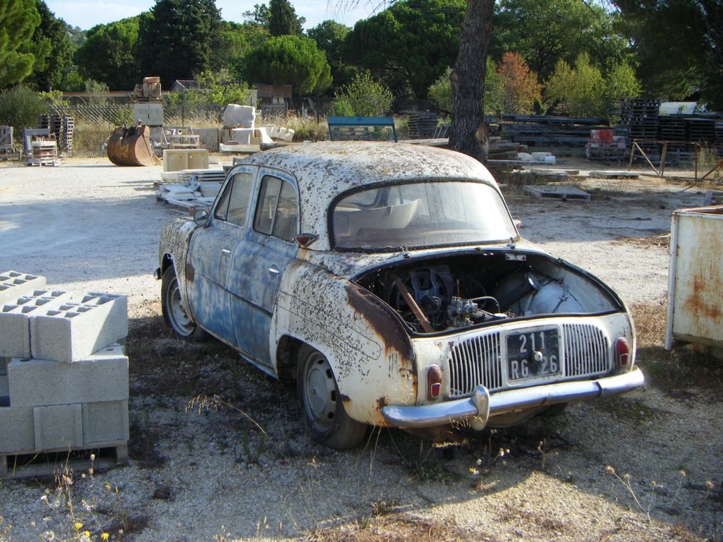 Album - A bout de souffle.......Epaves de voitures,moto et camion