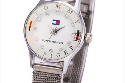 Montre tommy h Prix 15€