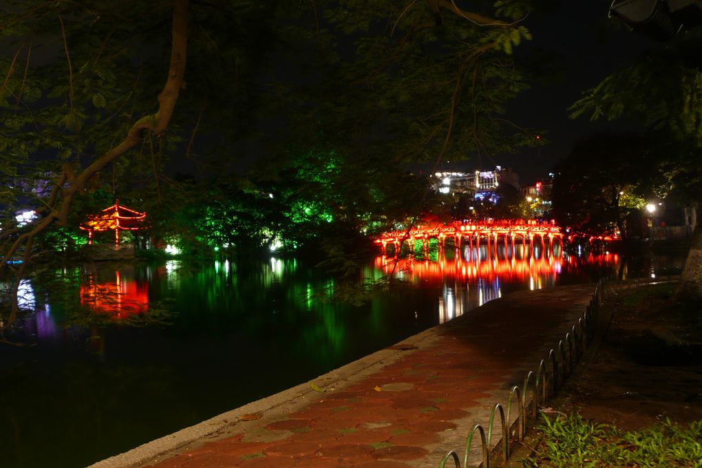 Hanoi, baie d'halong, Ninh Binh et la pagode des parfums.