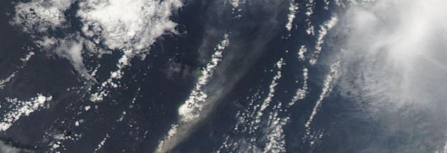 Eruption du Suwanose-Jima - Japon.