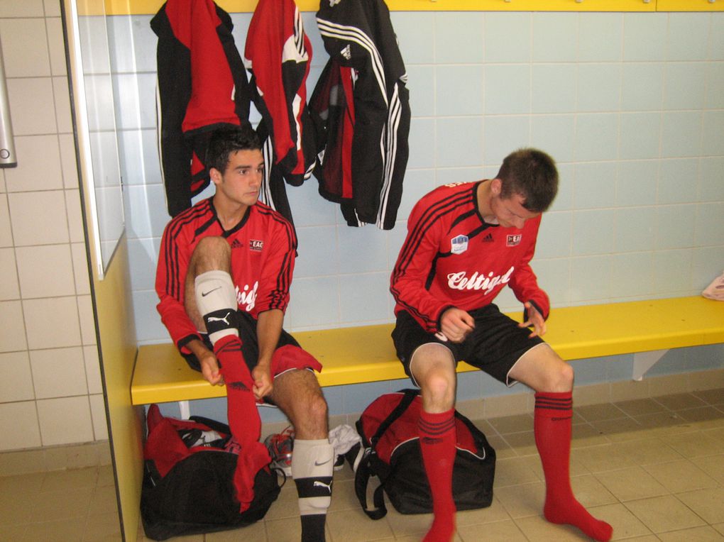 Match amical contre les U19 de Lannion FC.
L'objectif étant de marquer la fin de saison avec un MacDonald après le match.
Un énorme MERCI à tous pour l'ensemble de la saison.