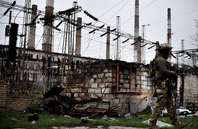 Ukraine : Moscou dit avoir presque achevé la conquête de la région ukrainienne de Lougansk