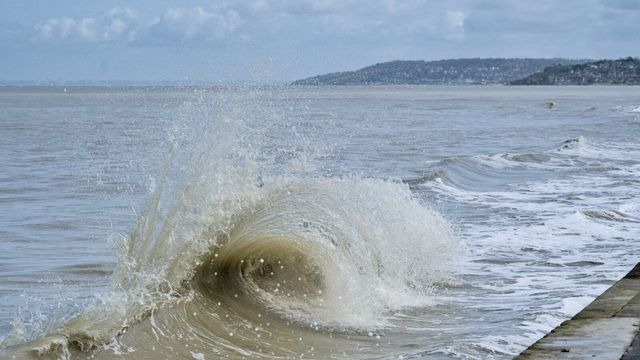 Défi photos - Envol - Tempête et grande marée à Villers sur mer