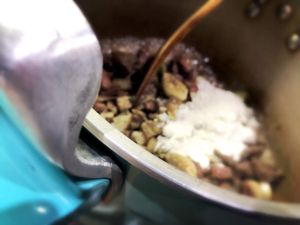 Goulash à la bière à la cocotte minute 