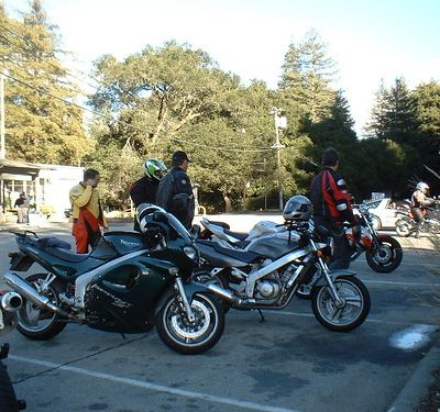 Humour Suicide: Une Harley, un motard et ...