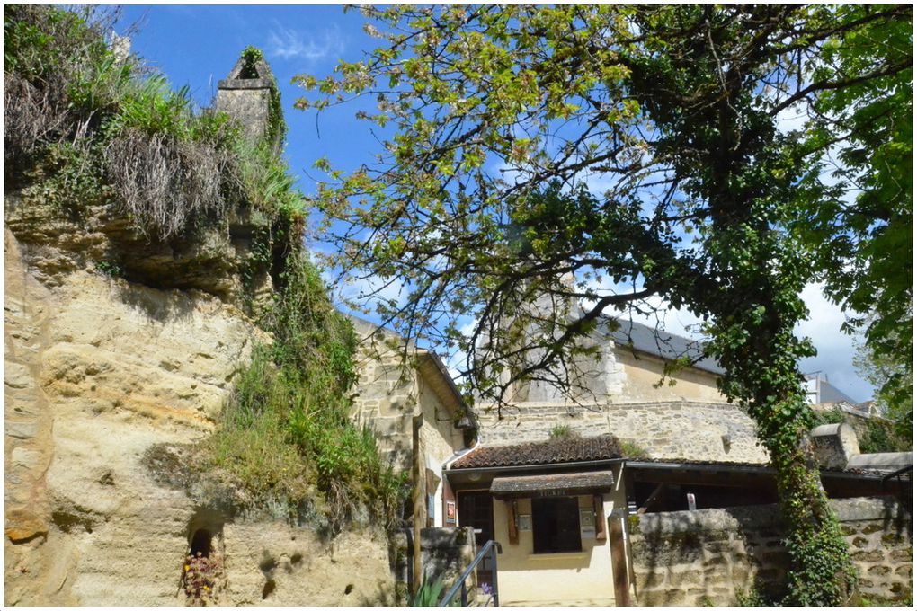 Le village troglodyte de Rochemenier