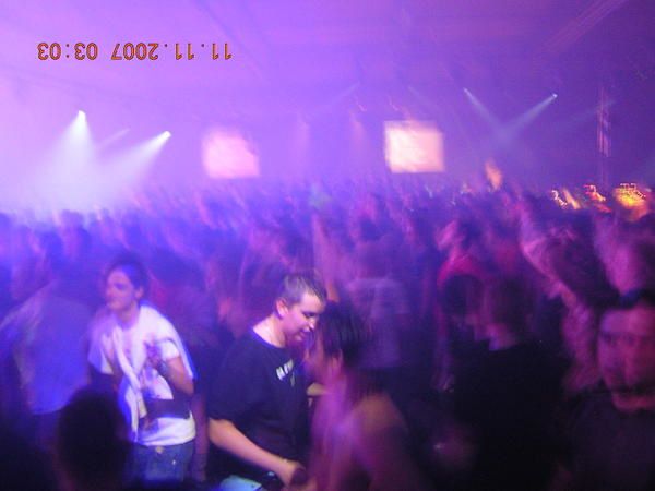 Photo de l'I Love Techno 2007
(Voir aussi http://ilovetechno-photos.over-blog.com/)