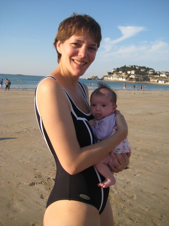 Mamyjo et maman nous ont emmené à la plage avec ma petite sœur. C'était que du bonheur !