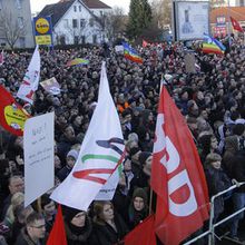 Rechtsextreme in Bielefeld: 6.500 Gegendemonstranten bei Nazi-Aufmarsch