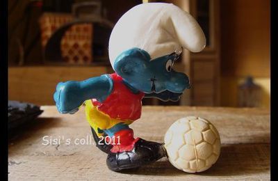 Figurine 20035 - Schtroumpf footballeur