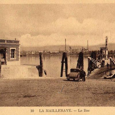 En attendant le bac à la Mailleraye-sur-Seine