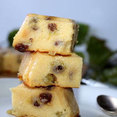 Carrés de polenta aux  2 raisins 