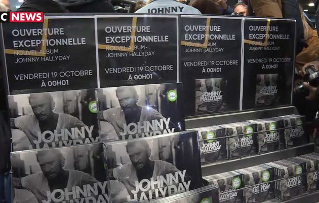 Laura Smet et David Hallyday veulent faire geler les royalties sur les albums de Johnny