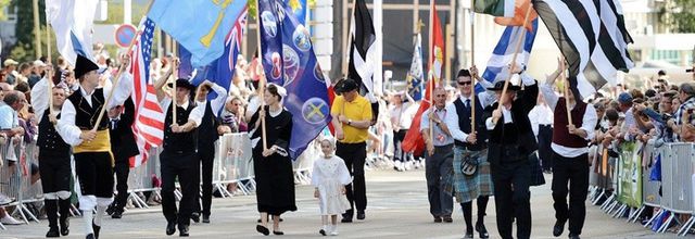 "la Grande Parade des nations Celtes" du Festival Interceltique de Lorient sur France 3