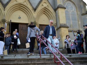 Chemin de Croix 2022 vers la grotte à Algrange