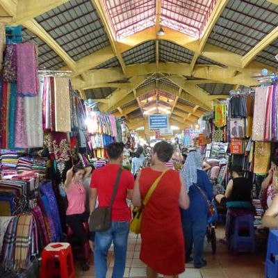 Arrivé à Saigon, nous partons faire la visite du marché central