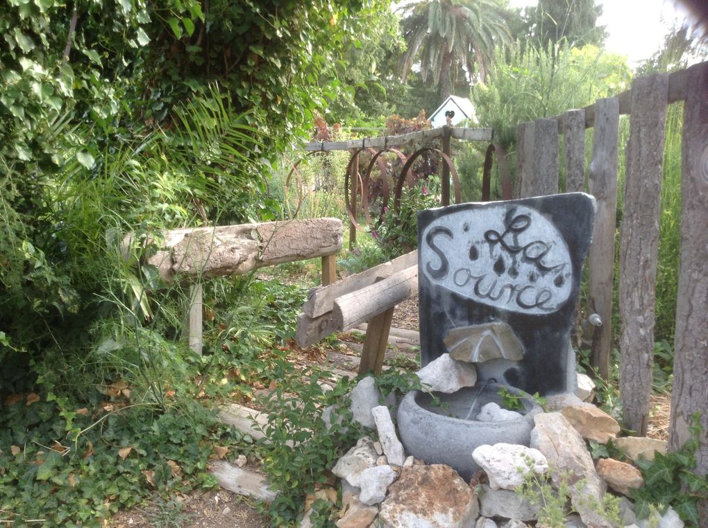 Jardin des saveurs, jardin magique, hortus du "Matrimoine Méditerranéen", jardin de la fraternité, engrais vert et jachère fleurie ... un petit coin de paradis à La Ciotat.