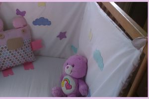 DIY: le tour de lit de bébé et mobile assorti