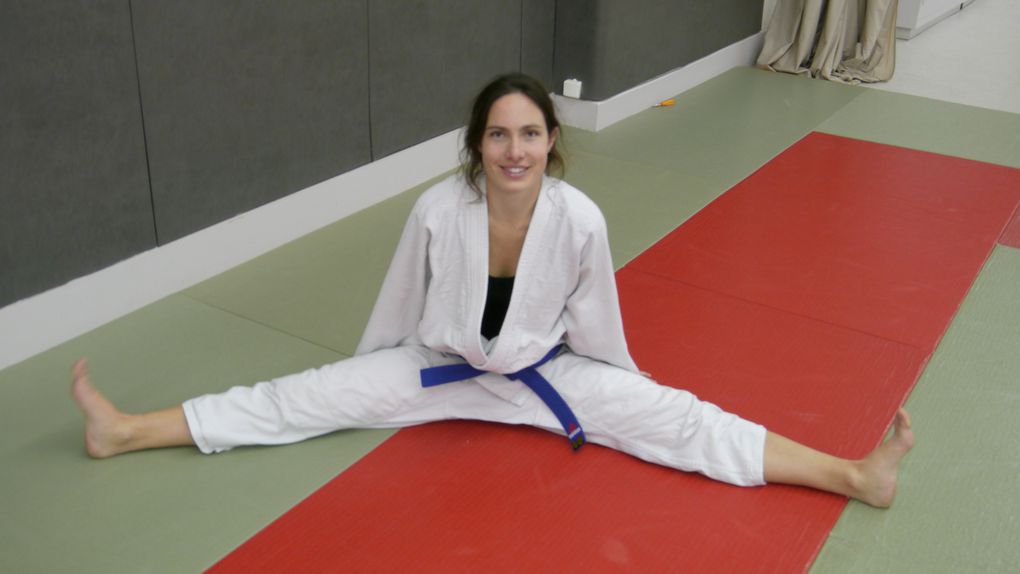 Self défense jujitsu, idéal pour self-défense pour les femmes! Jeunes ou un peu moins jeunes