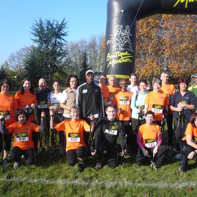 PHOTO SOUVENIR DES PARTICIPANTS CROSS 2011 MASSY