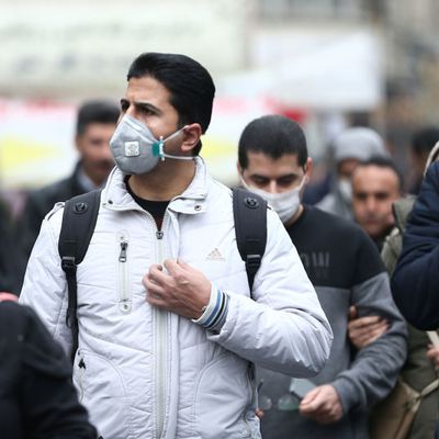 Le vice-ministre iranien de la Santé testé positif au coronavirus + Deux nouveaux pays rejoignent la liste