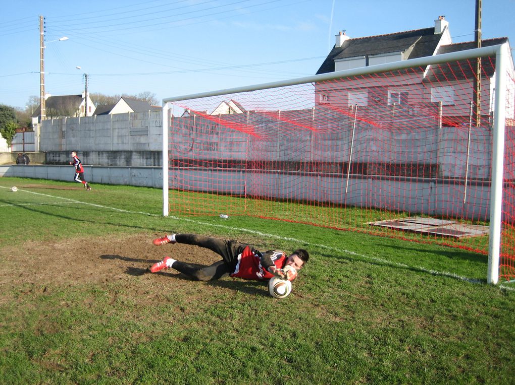 Réception du Stade Rennais à Yves Gaguin. 
Victoire des U17 de Guingamp.