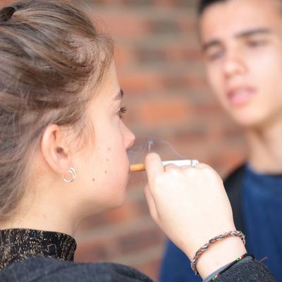 Selon une étude, les adolescents fument deux fois moins qu’il y a 25 ans