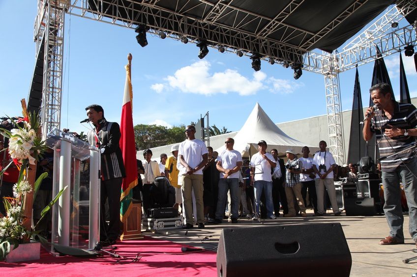 Dans le cadre du IIè anniversaire de la IVèRépublique, le couple présidentiel, Andry et Mialy Rajoelina, a inauguré le «Coliseum de Madagascar» sis à Antsonjombe. 3è partie. Photos: Harilala Randrianarison