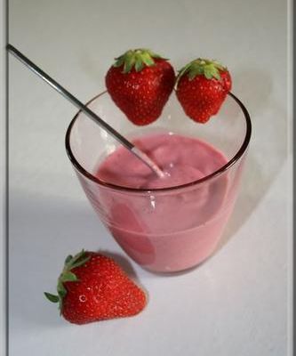 Petite crème lactée à la fraise