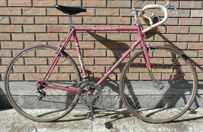 Un MERCIER rose "Tour de France" de début 70 (date à verifier au démontage)