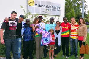 La Roche-sur-Yon : les jeunes de la maison de quartier de la Vallée Verte accueillent les Guinéens.