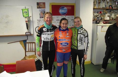 Des champions en visite à l'école de cyclisme