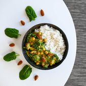 Curry vegan aux épinards et pois-chiches - Les recettes de Julie Gri