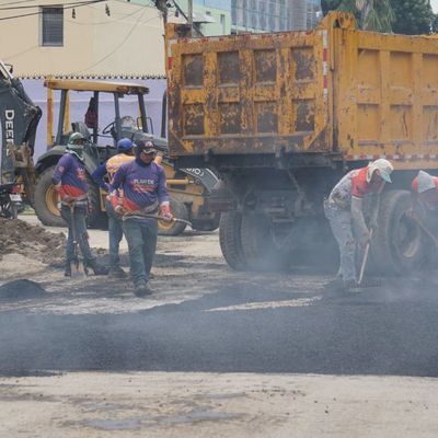 Alcaldía de Valencia recupera Segunda Avenida del Bloque 24 en la urbanización La Isabelica